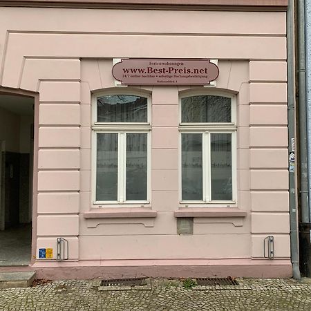 Best-Preis Fewo Rathausblick 2 - Zentrale Lage In Wittenberge - 2 Personen - Einzelzimmer - Vollausstattung - Wlan / Prime & Self-Check-In Buitenkant foto