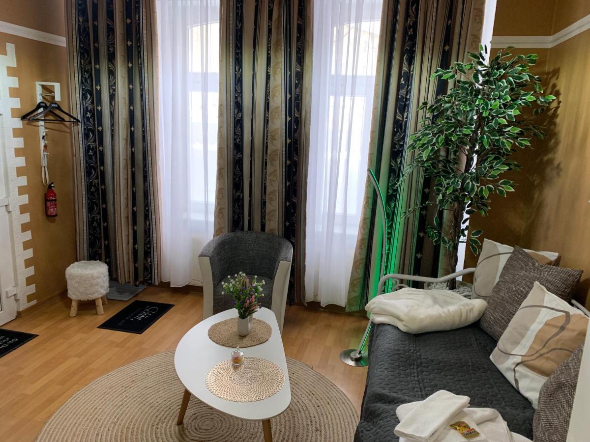 Best-Preis Fewo Rathausblick 2 - Zentrale Lage In Wittenberge - 2 Personen - Einzelzimmer - Vollausstattung - Wlan / Prime & Self-Check-In Buitenkant foto