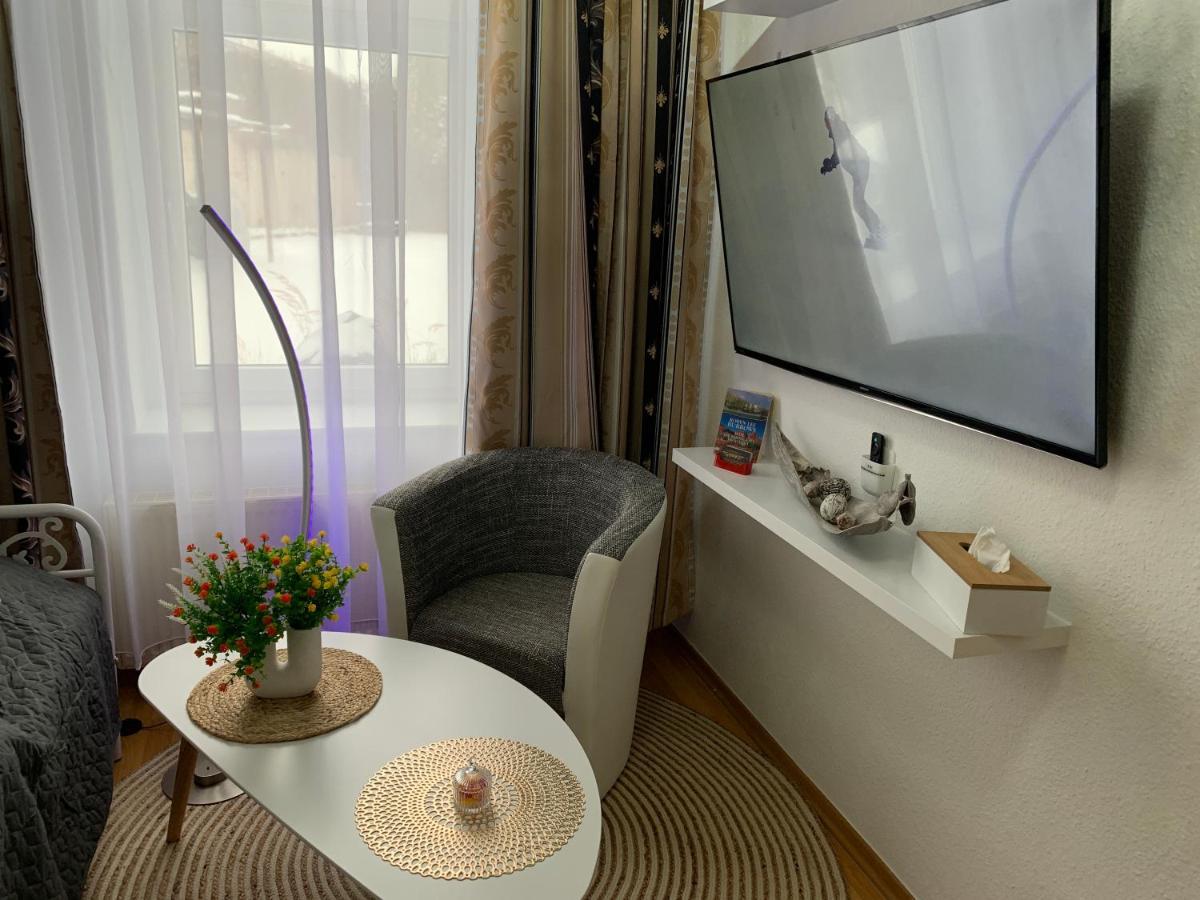 Best-Preis Fewo Rathausblick 2 - Zentrale Lage In Wittenberge - 2 Personen - Einzelzimmer - Vollausstattung - Wlan / Prime & Self-Check-In Buitenkant foto